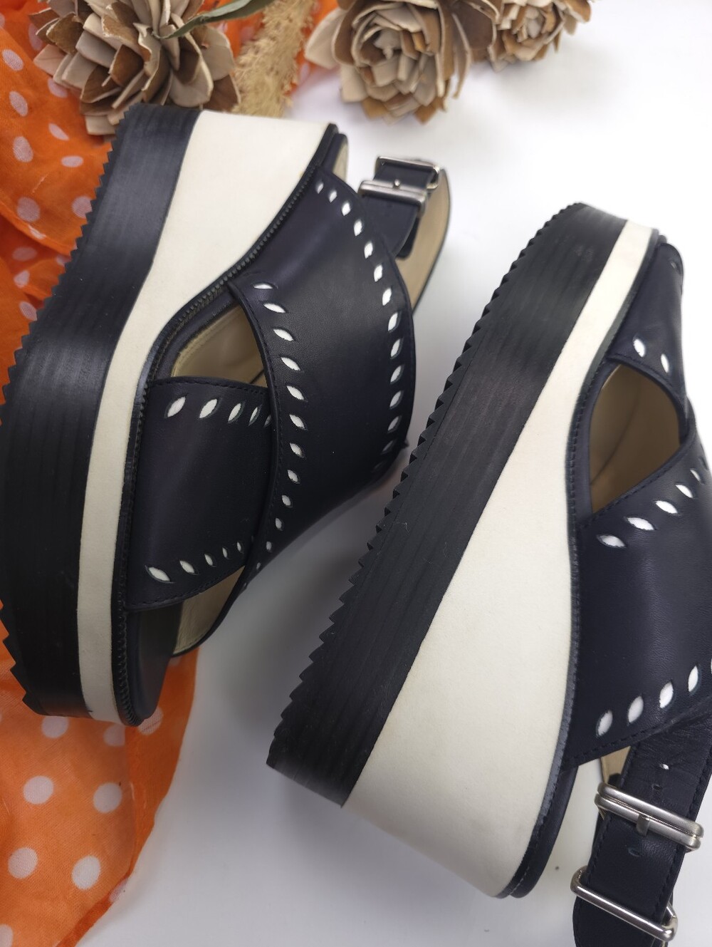 Jill Sanders Women's Crisscross Platform Wedge Sandals Sz 38½m - Picture 9 of 13